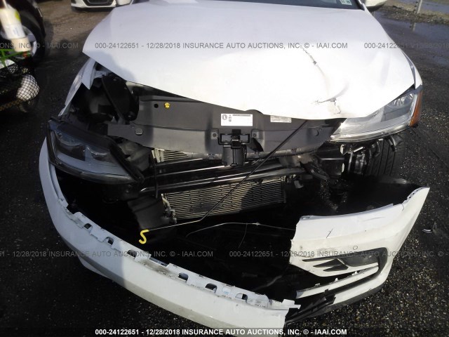 3VW4T7AJXHM415390 - 2017 VOLKSWAGEN JETTA GLI WHITE photo 6