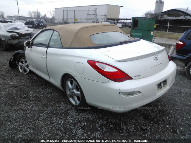 4T1FA38P88U160668 - 2008 TOYOTA CAMRY SOLARA SE/SLE/SPORT WHITE photo 3