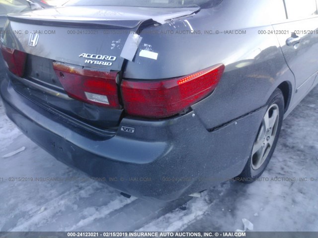 JHMCN36425C015825 - 2005 HONDA ACCORD HYBRID GRAY photo 6