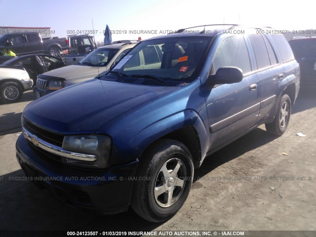 1GNDS13S952149685 - 2005 CHEVROLET TRAILBLAZER LS/LT BLUE photo 2