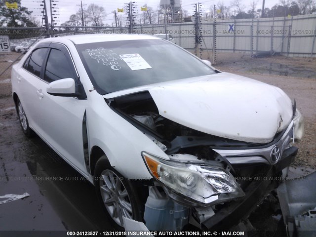 4T4BF1FK5CR191564 - 2012 TOYOTA CAMRY SE/LE/XLE 白色 照片 1