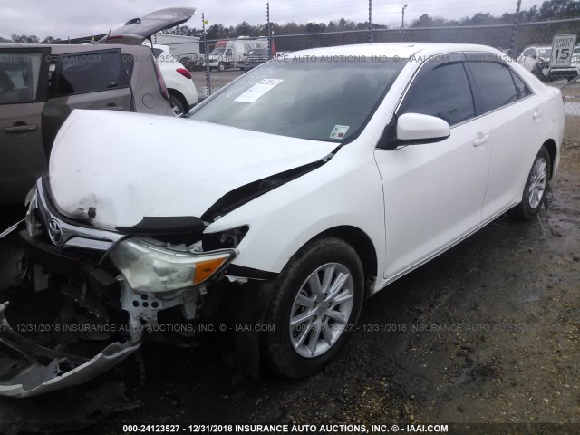 4T4BF1FK5CR191564 - 2012 TOYOTA CAMRY SE/LE/XLE 白色 照片 2