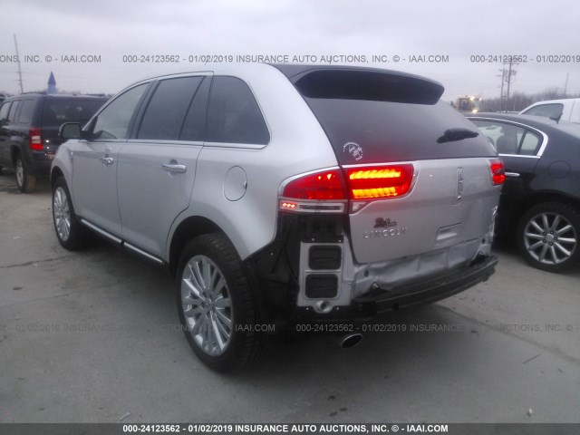 2LMDJ8JK6CBL01551 - 2012 LINCOLN MKX SILVER photo 3