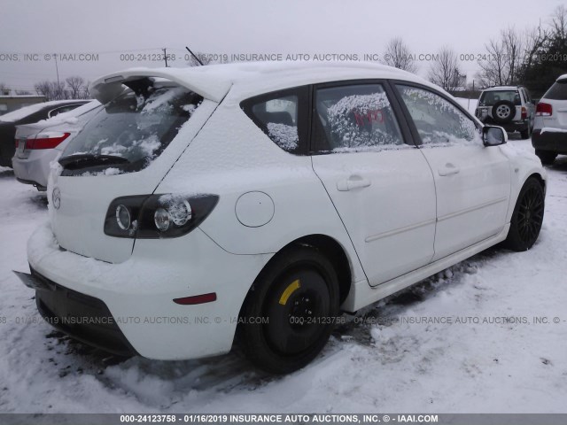 JM1BK34L981164037 - 2008 MAZDA SPEED 3 WHITE photo 4