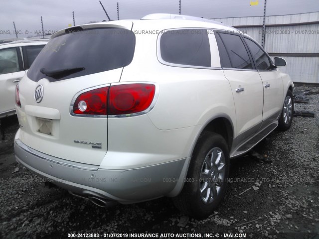 5GAKRBED8BJ412090 - 2011 BUICK ENCLAVE CXL WHITE photo 4