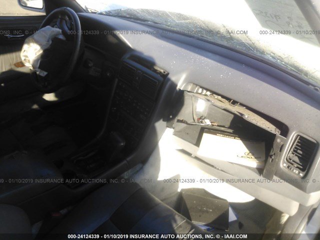 JT8UF11E3M0085193 - 1991 LEXUS LS 400 WHITE photo 5