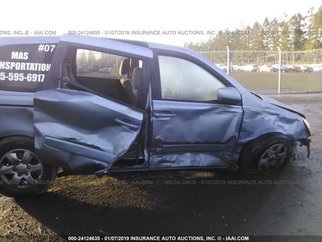 KNDMB133696281738 - 2009 KIA SEDONA Light Blue photo 6