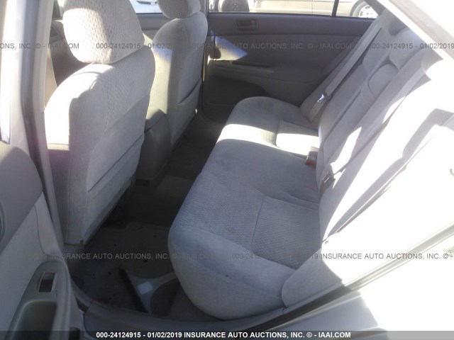 4T1BF32K03U045228 - 2003 TOYOTA CAMRY LE/XLE/SE SILVER photo 8