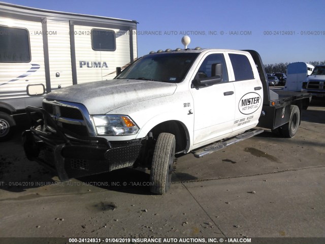 3C7WRTCL2EG317940 - 2014 RAM 3500 WHITE photo 2