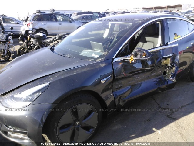 5YJ3E1EB3JF066673 - 2018 TESLA MODEL 3 GRAY photo 6