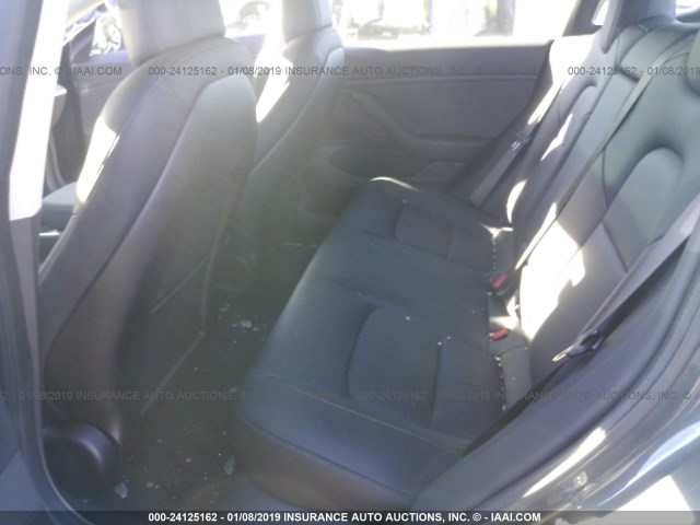 5YJ3E1EB3JF066673 - 2018 TESLA MODEL 3 GRAY photo 8