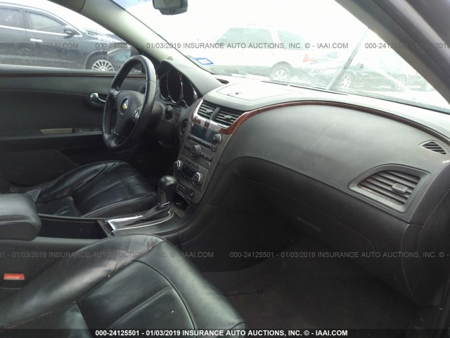 1G1ZE5E12BF214147 - 2011 CHEVROLET MALIBU LTZ შავი ფოტო 5