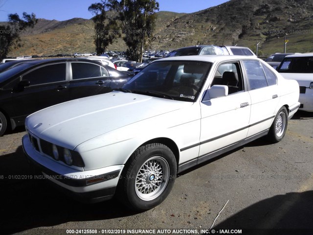 WBAHD2311MBF72423 - 1991 BMW 535 I AUTOMATIC WHITE photo 2