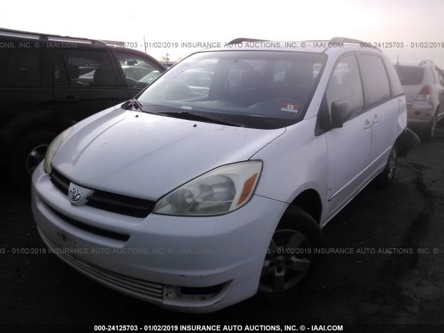 5TDZA23C34S078989 - 2004 TOYOTA SIENNA CE/LE WHITE photo 2