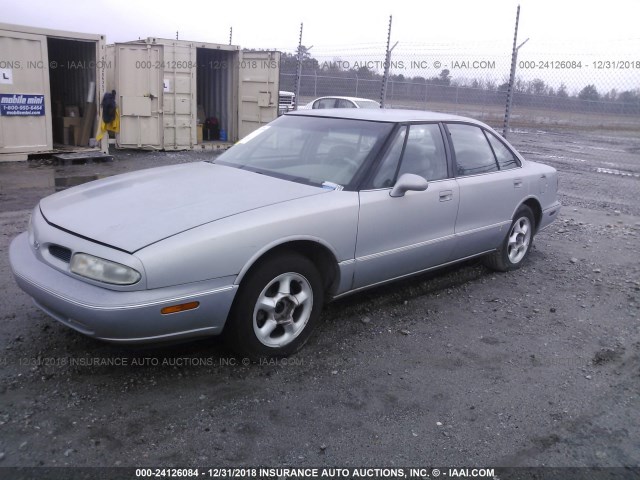 1G3HY52KXV4817953 - 1997 OLDSMOBILE LSS SILVER photo 2