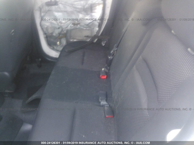 JTLKT324254020563 - 2005 TOYOTA SCION XB Ақ фото 8