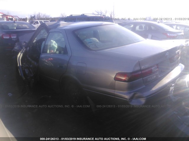 4T1BG22K4XU901708 - 1999 TOYOTA CAMRY CE/LE/XLE TAN photo 3