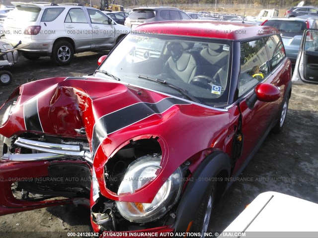 WMWZF3C57ET493192 - 2014 MINI COOPER CLUBMAN RED photo 2