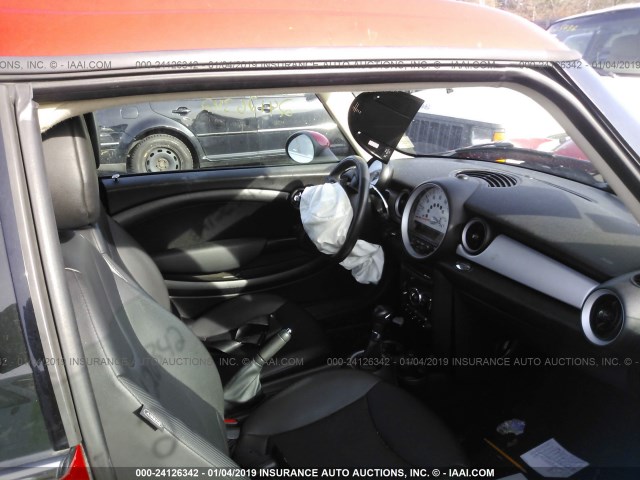 WMWZF3C57ET493192 - 2014 MINI COOPER CLUBMAN RED photo 5