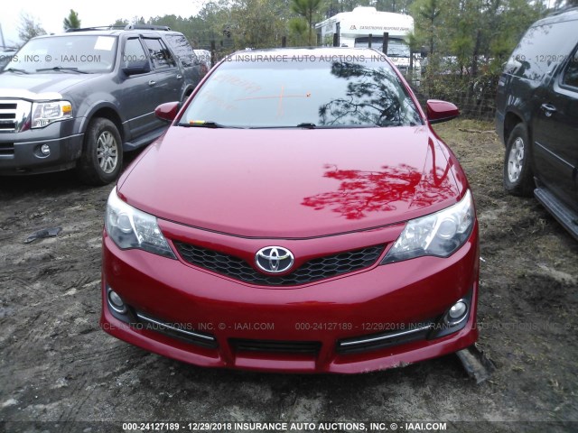 4T1BF1FK8EU731664 - 2014 TOYOTA CAMRY L/SE/LE/XLE Qırmızı foto 6