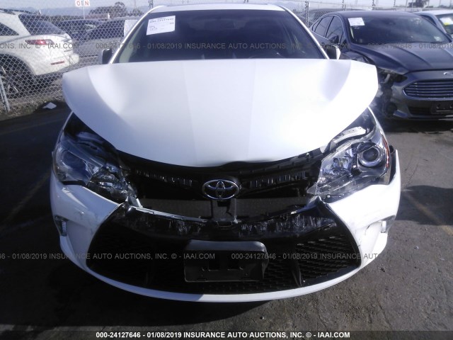 4T1BF1FK7GU180002 - 2016 TOYOTA CAMRY LE/XLE/SE/XSE WHITE photo 6