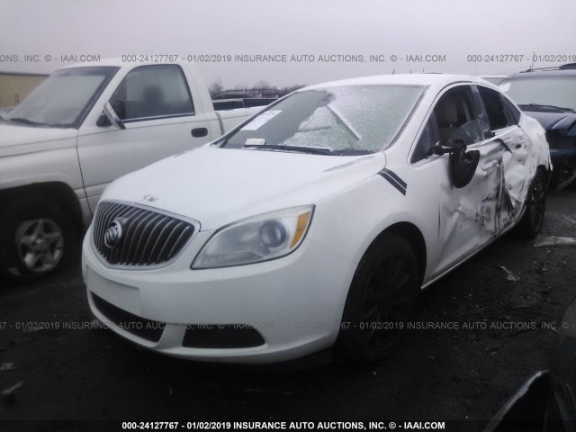 1G4PP5SK5F4116698 - 2015 BUICK VERANO WHITE photo 2