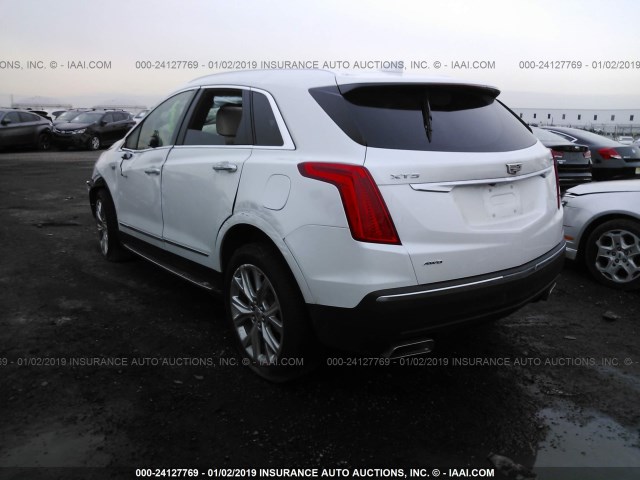 1GYKNDRS8JZ209032 - 2018 CADILLAC XT5 LUXURY WHITE photo 3