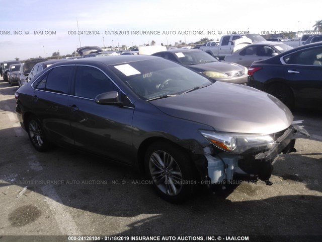4T1BF1FK6GU607847 - 2016 TOYOTA CAMRY LE/XLE/SE/XSE GRAY photo 1