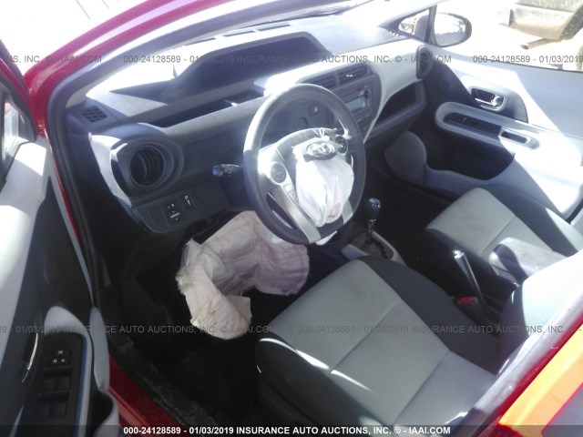 JTDKDTB34C1504667 - 2012 TOYOTA PRIUS C RED photo 5