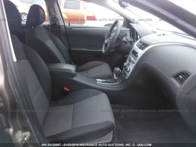 1G1ZC5E18BF120991 - 2011 CHEVROLET MALIBU 1LT BROWN photo 5