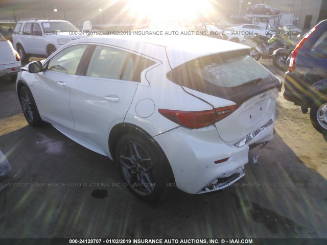 SJKCH5CP6JA041477 - 2018 INFINITI QX30 LUXURY/PREMIUM/SPORT WHITE photo 3