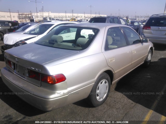 4T1BG22K8YU948029 - 2000 TOYOTA CAMRY CE/LE/XLE TAN photo 4