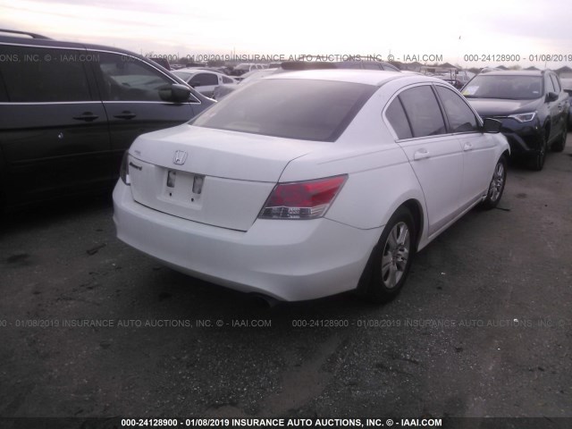 JHMCP26408C021437 - 2008 HONDA ACCORD LXP WHITE photo 4