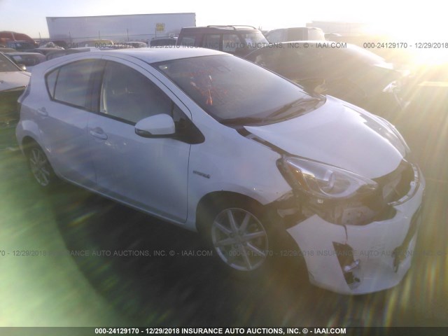 JTDKDTB33G1129702 - 2016 TOYOTA PRIUS C WHITE photo 1