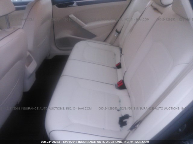 1VWDT7A33HC080203 - 2017 VOLKSWAGEN PASSAT R-LINE Qara foto 8