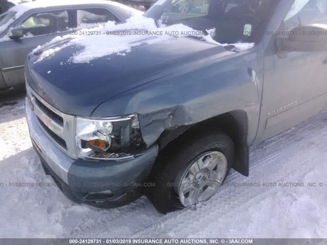 1GCRKSE35BZ262837 - 2011 CHEVROLET SILVERADO K1500 LT BLUE photo 6