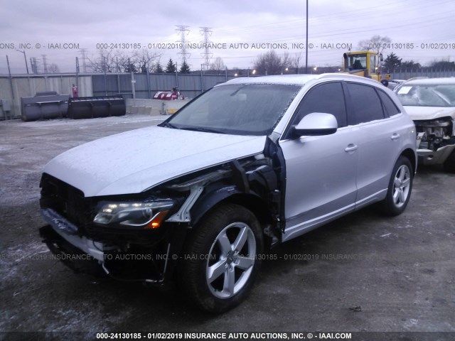 WA1LKAFP2AA076455 - 2010 AUDI Q5 PREMIUM PLUS SILVER photo 2