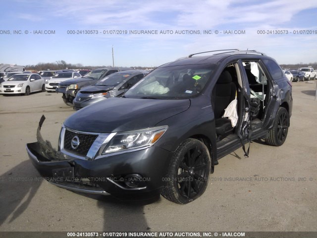 5N1AR2MN9DC603489 - 2013 NISSAN PATHFINDER S/SV/SL/PLATINUM GRAY photo 2