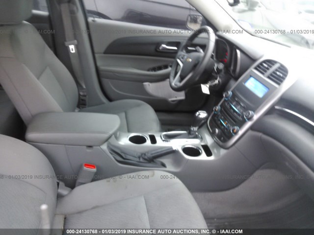 1G11B5SL6EF250178 - 2014 CHEVROLET MALIBU LS შავი ფოტო 5