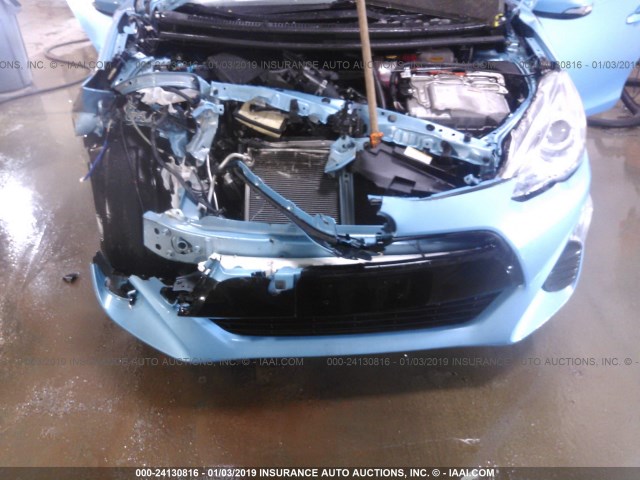 JTDKDTB32G1128427 - 2016 TOYOTA PRIUS C BLUE photo 10