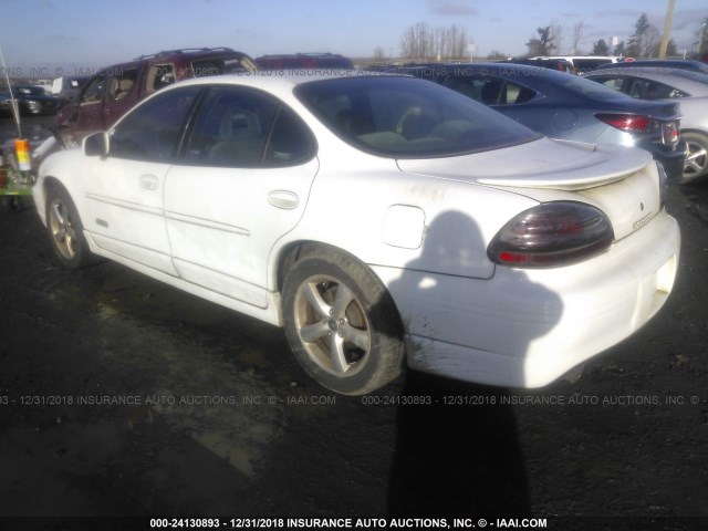 1G2WP521XVF353069 - 1997 PONTIAC GRAND PRIX GTP WHITE photo 3