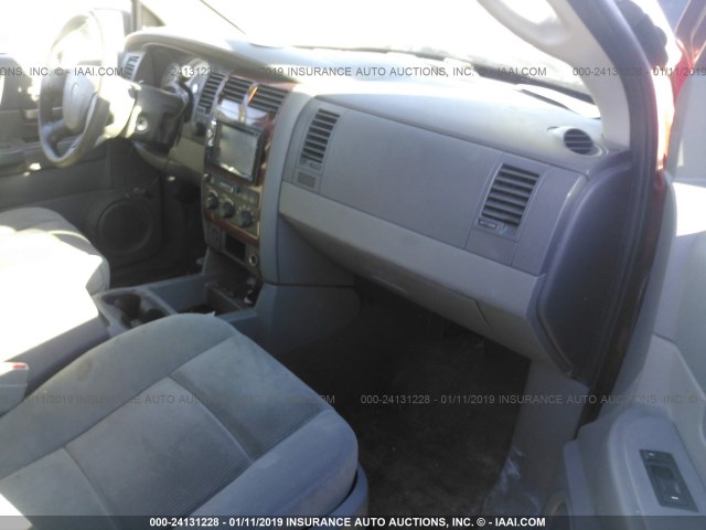 1D4HB48N46F179107 - 2006 DODGE DURANGO SLT BURGUNDY photo 5