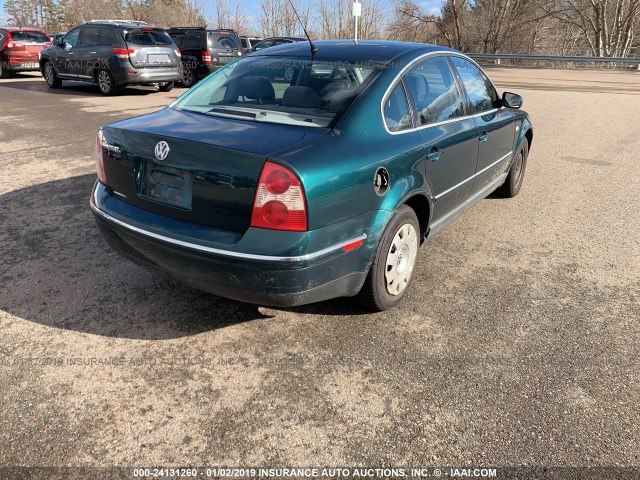 WVWPD63B41P290593 - 2001 VOLKSWAGEN PASSAT GLS GREEN photo 4