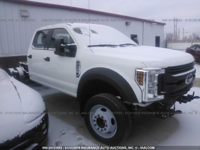 1FD0W4GY4JEB46659 - 2018 FORD F450 WHITE photo 1