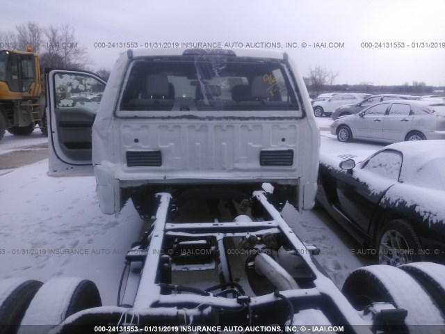 1FD0W4GY4JEB46659 - 2018 FORD F450 WHITE photo 8