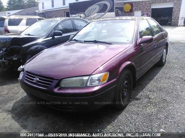 JT2BG22K9W0252166 - 1998 TOYOTA CAMRY CE/LE/XLE MAROON photo 2