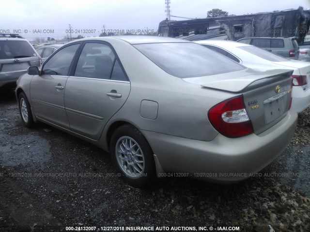 4T1BE32K23U213292 - 2003 TOYOTA CAMRY GOLD photo 3