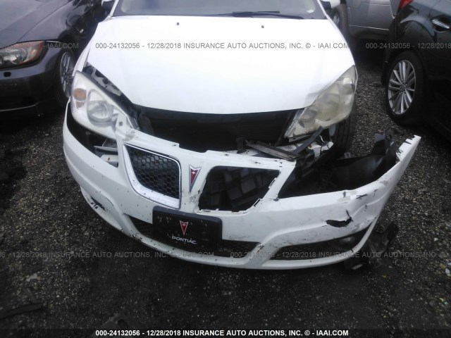 1G2ZK57N294242945 - 2009 PONTIAC G6 GT WHITE photo 6