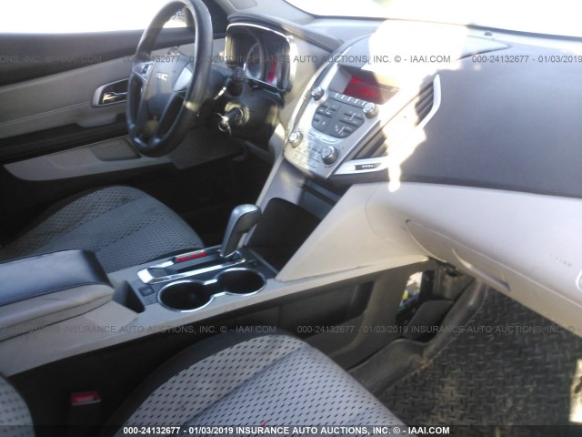 2CTFLCEW5A6264022 - 2010 GMC TERRAIN SLE SILVER photo 5