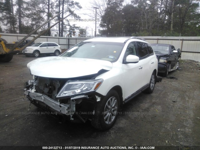 5N1AR2MN0FC602055 - 2015 NISSAN PATHFINDER S/SV/SL/PLATINUM WHITE photo 2